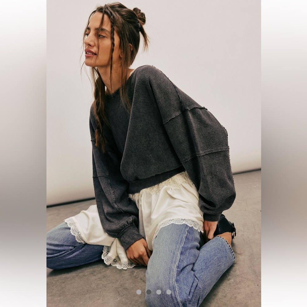 We The Free Ife Pullover Black Relaxed Fit Long Sleeves Womens Size Large - Picture 2 of 13